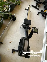  2 اجهزة رياضية بحالة الوكالة استعمال شخصي وقليل تواصلو معنا