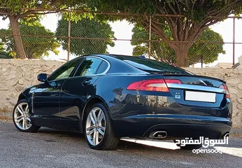  2 جاكوار XF 2011