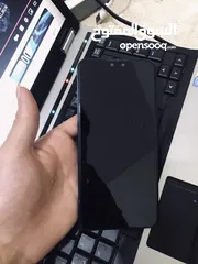  3 جهاز هواوي y9 2019 بحالة الوكالة استعمال بسيط .. كما هو موضح بالصور معاه شاحن وسماعات