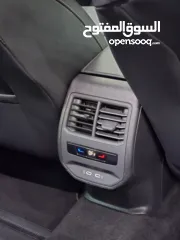  16 CUPRA FORMENTOR – Black Edition