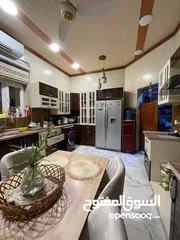  12 بيت للبيع حديث في ياسين خريبط 200 متر