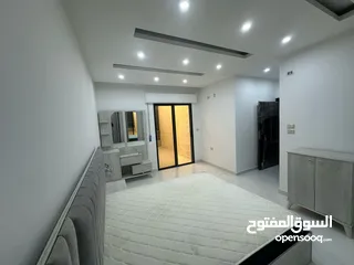 8 شقه فاخره 150متر مع هدية عفش بناء حديث للبيع من المالك كاش او اقساط
