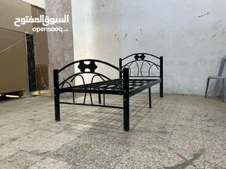  5 تخوت حديد متوفر جميع الالوان كفاله خطيه 8سنوات