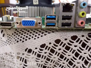  1 بورد Lenovo اصدار  IH81M +معالج i3  جيل رابع مع تبريد ومروحة + حبة 2رام السعر فقط ب30