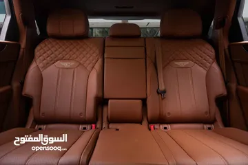  17 Bentley Bentayga V8