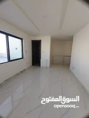  13 اخير مع روف تلاع العلي 148م  وتراس 50م مطل
