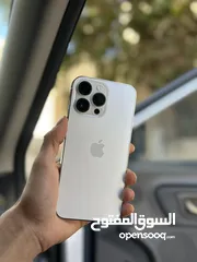  1 ايفون 14 برو ماكس 256 جيجا بطارية 87 الجهاز مغير شاشة اصلية عن تلفون تاني  بصمة وجه شغالة مية بالمية