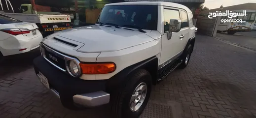  1 Toyota fj 2010