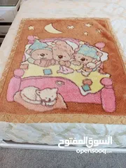  6 تخت للبيع يصلح من عمر البيبي لعمر 5 سنوات و3 حرامات بيبي للبيع