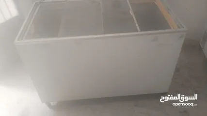  3 فريزر عدد 2 للببع في حال جيد