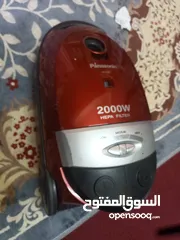  1 مكنسه باناسونيك 2000وات استعمال خفيف شغال مع كامل أغراضه