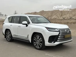  2 لكزس LX600 اعلى المواصفات 2022 بهووان بقراطيس الوكاله فل 7 ركاب