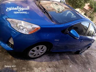  26 تويوتا بريوس c
