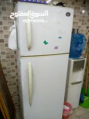 3 محل معجنات كامل للبيع