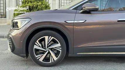  19 Volkswagen ID 6 2022