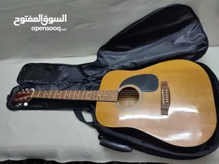  1 Gitar جيتار للبيع