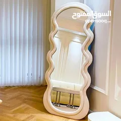  5 مرايا ستاند بإطار مخملي فاخر لمسة فخامة تضيفينها لأناقتك اليومية وديكور منزلك المقاس 160×60 سم