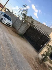  1 بيت للبيع  المفرق/الزعتري/