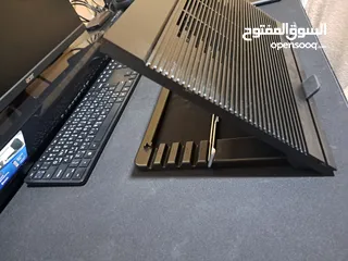  7 laptop stand حامل الكمبيوتر