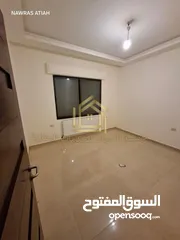  16 شقة فاخرة - خلدا - 3نوم 1ماستر - تدفئة غاز - بإطلالــــه مميزة - قرب الخدمات - موقع هادئ ومميز