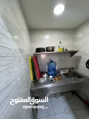  5 محتويات مطعم بالكامل للبيع بدون تجزئة بسعر مغري جدا قابل للتفاوض للجادين