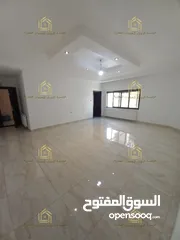  1 شقة مميزة - خلدا - 3نوم 1ماستر - 200م - قرب الخدمات العامة - موقع هادئ ومميز