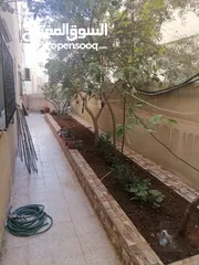 18 شقة شبه ارضي سوبر ديلوكس مجددة بالكامل للبيع