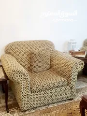  4 طقم صالون مع ترابيزات