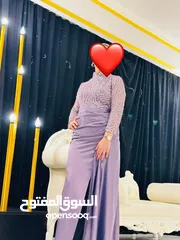  6 فساتين للبيع