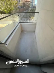  7 شقة للبيع في ضاحية الياسمين بجانب دوار قرقش و منطقه حي الصحابه تشطيب مميز
