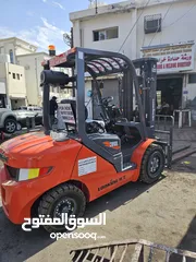  1 Fork lift for rent 3 Ton