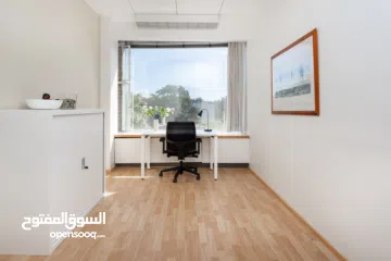  8 Private office space for 2 persons in BAHRAIN, Financial Harbour