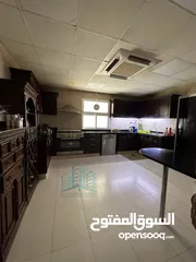  4 فيلا واسعة غير مفروشة Beautiful Spacious 6+1 BR Villa