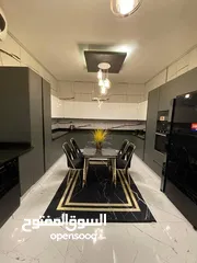  16 مطبخ 5 متر فقط ب 300 دينار حررق سعررر  شامل توصيل تركيب الالمنيووووم سادة مع بطارية ومجلى هدية