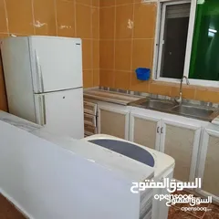  3 اربد غرب جامعه اليرموك - شقق مفروشه مشتركه للطالبات و الموظفات.، الشقه 3 غرف واسعه، الايجار للغرفه