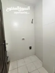  18 شقة مع حديييقة للايجار في عين مصباح