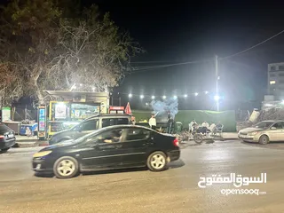  1 مطعم متنقل