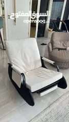  1 الكنب الملكية  كنباي هزاز مع مسند للاقدام ....