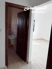  10 للبيع عمارة سكنية مكونة من عدة طوابق في منطقة ماركا الجنوبية