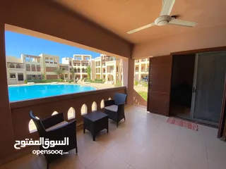  10 شاليهات بتالابيه وايلا  وفلل داخل وخارج تالابيه متوفر بأحجام مختلفه من غرفه ولغايه 4 غرف وفلل 7 غرف