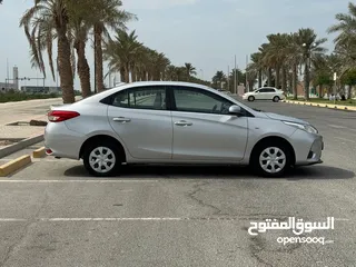  3 Toyota Yaris 2021 (Silver)