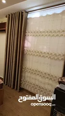  7 غرفة نوم مع البرادي و غاز للطبخ في حالة ممتازة