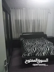  1 ستديو مفروش للايجار مساحة واسعة  عرسان أو موظفات