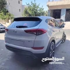  7 هيونداي توسان 2016