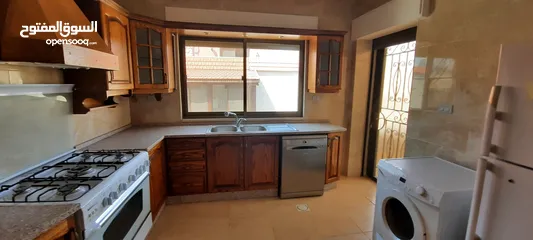  1 شقة غير مفروشة للإيجار 180م2 ( Property 12605 )-175107242