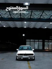  1 بي ام دبليو E30