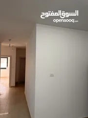  8 شقة مشطية جاهزة للبيع