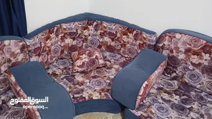  5 مجلس عربي مستعمل نضيف استعمال بسيط