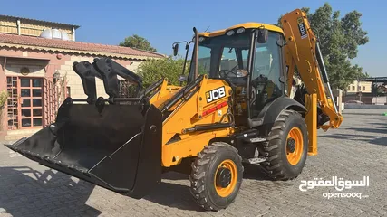  11 JCB 3CX Back Hoe Loader