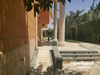  25 قصر للبيع بمدينة الشروق بكمبوند